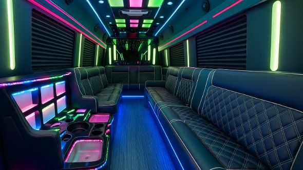lincoln 20 passenger party bus
